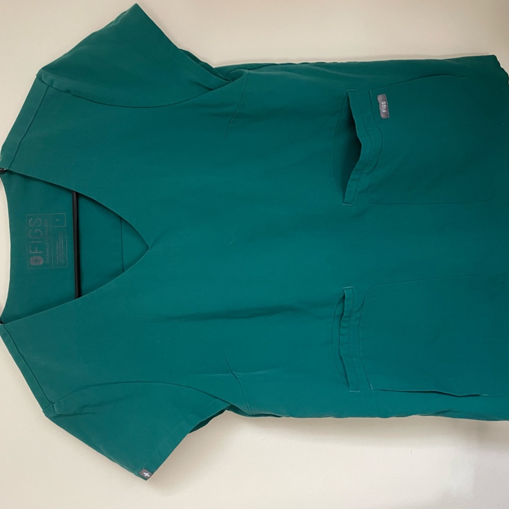 Figs set size small hunter green